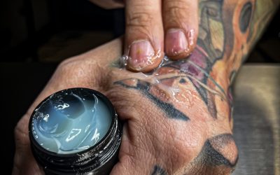 Consejos y cuidados esenciales para curar tu nuevo tatuaje